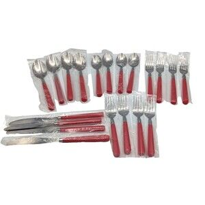 20 Piece Red Handle Flatware Set Made In Taiwan Stainless Steel Vtg Cabana Club
